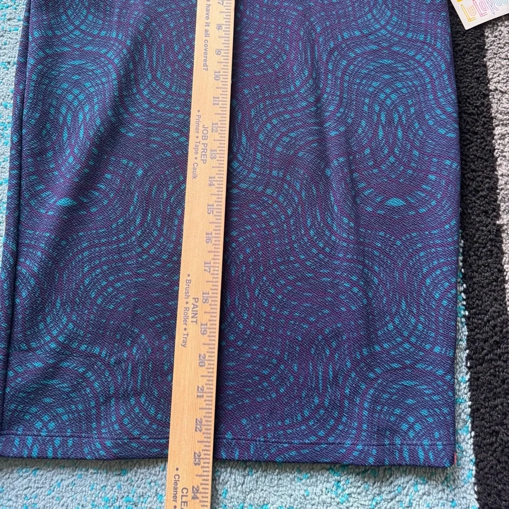 LuLaRoe Cassie Purple and Blue Wave Pattern Pencil Skirt